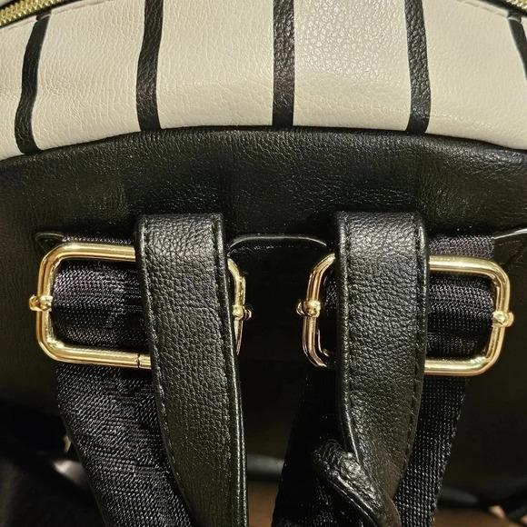 Betsey Johnson Faux Leather Backpack Furry Stuffed Heart - Picture 14 of 16